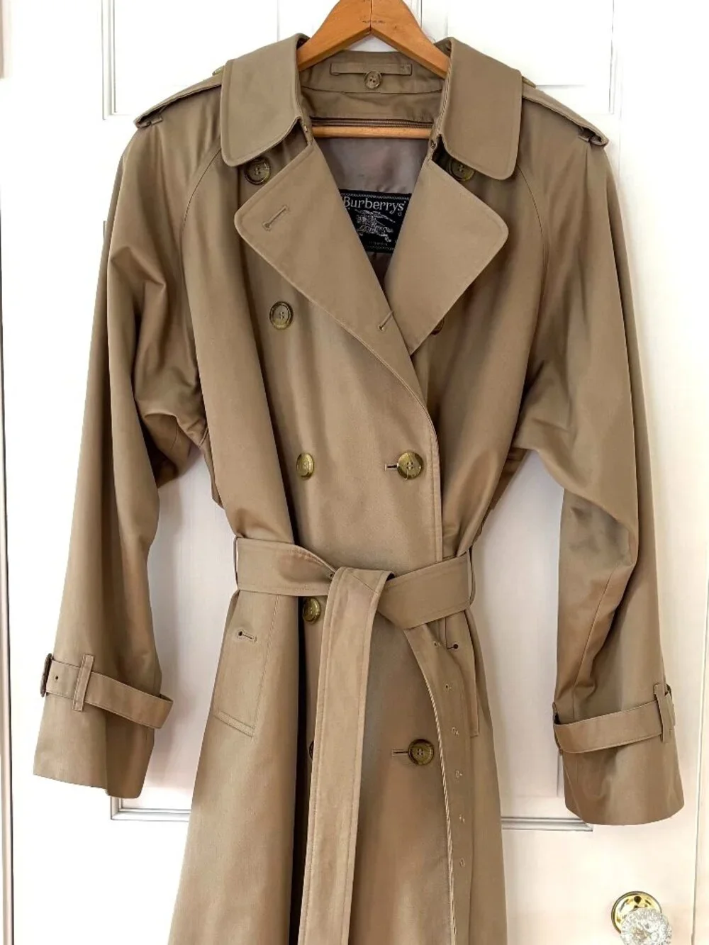 Vintage Burberry's Trenchcoat w/ zip-in wool lining & removable wool collar - Picture 1 of 9